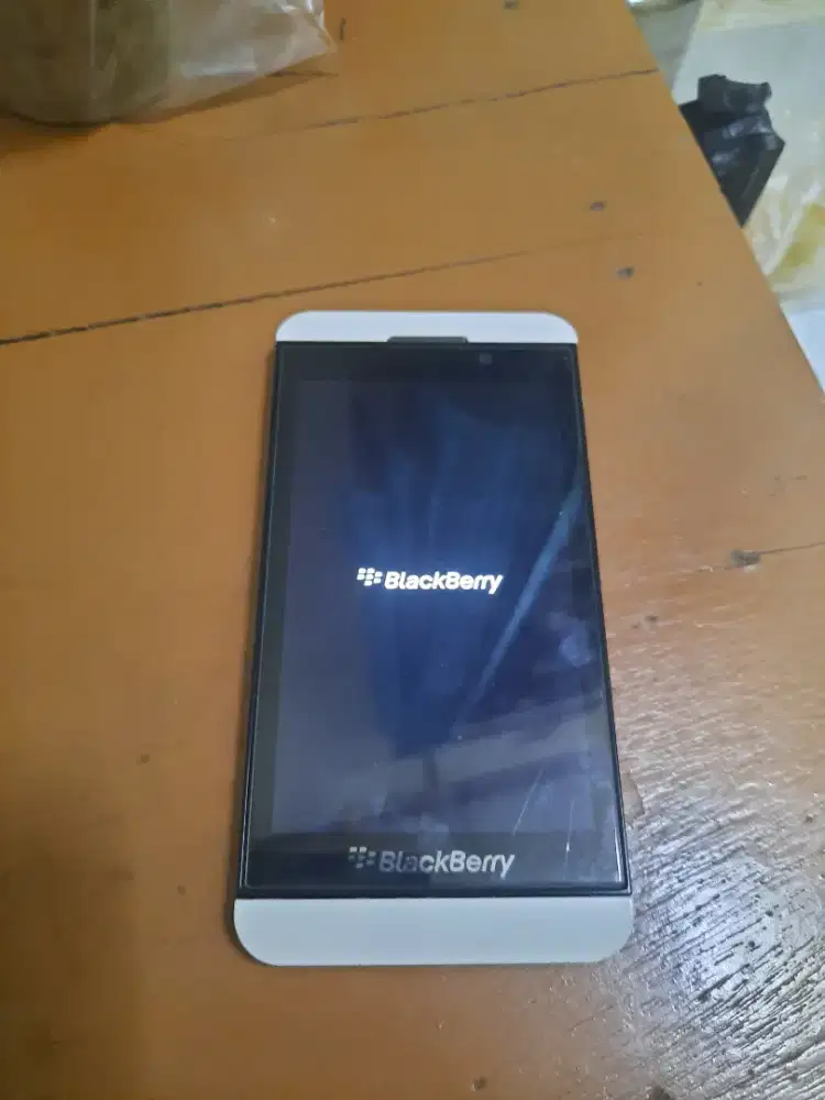 Jual blackberry Z10