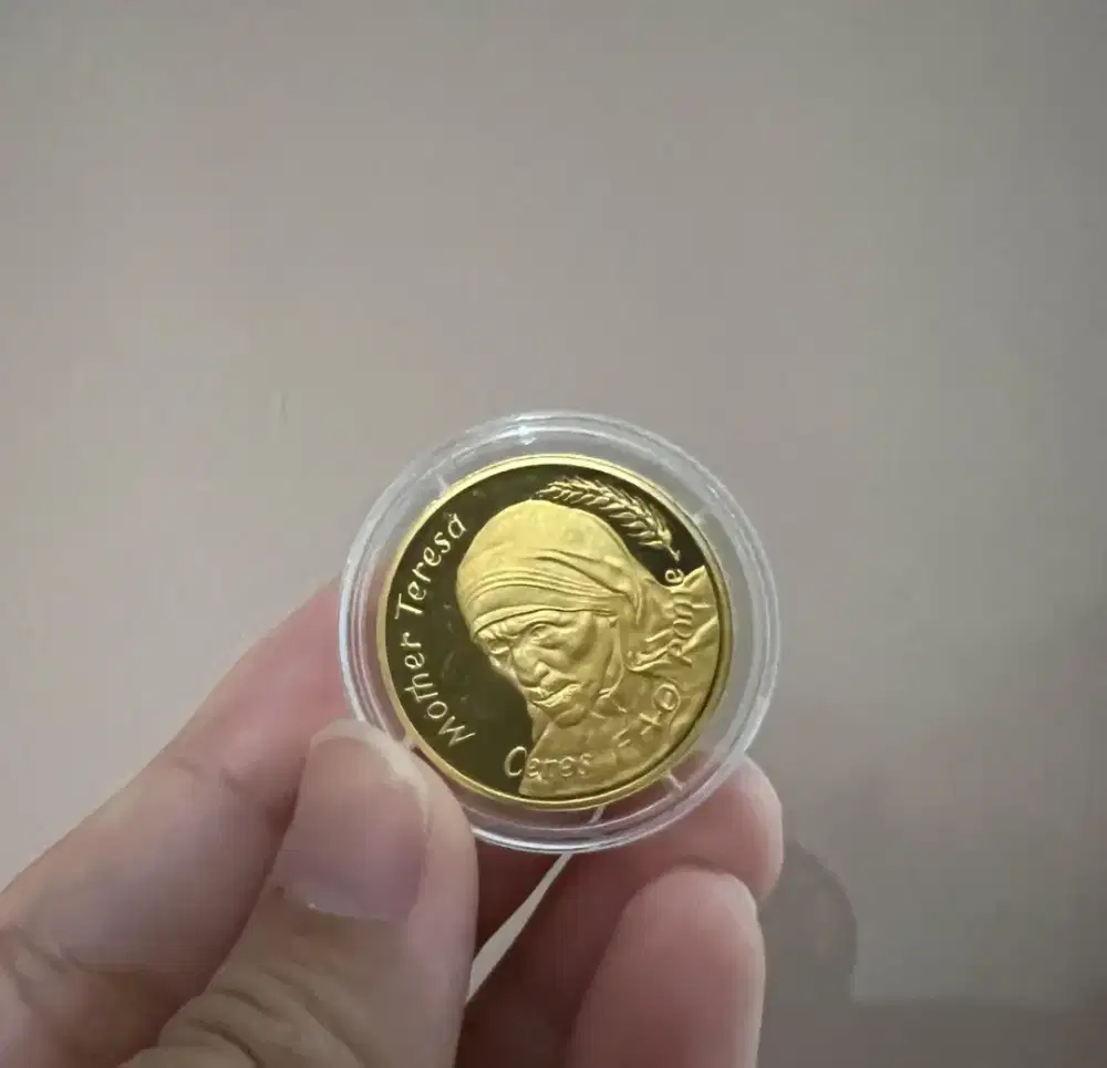 Mother Teresa FINE GOLD 999.9 - Theme: Food For All - Holy Year 1975