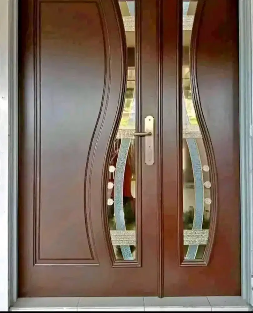 Tukang kayu dan finising