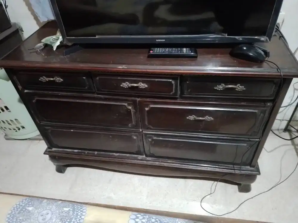 Meja TV antik langka jati tua, bonus tv led 3D samsung 40 inch