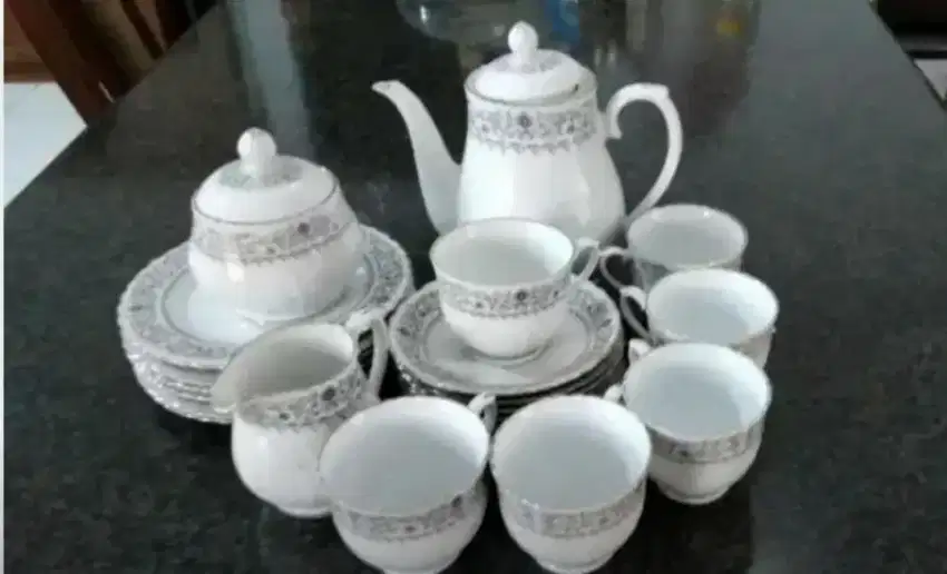 Tea set keramik.komplit warna putih