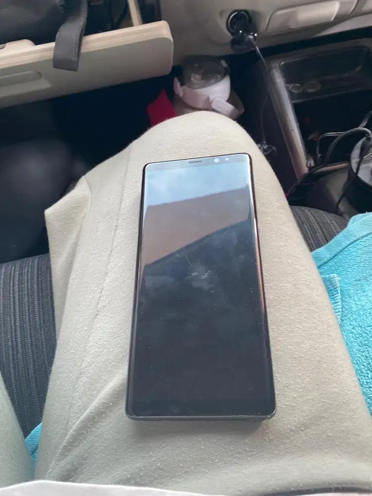 Handphone merk Samsung type NOTE 8