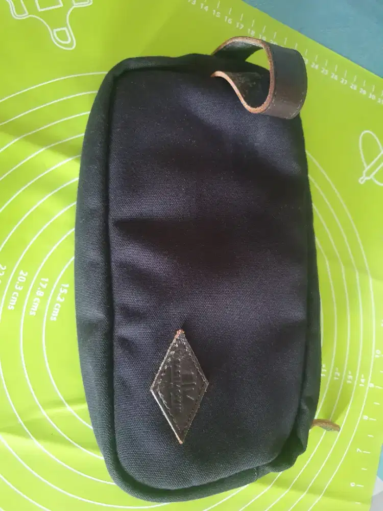 Pouch  pria serbaguna kain