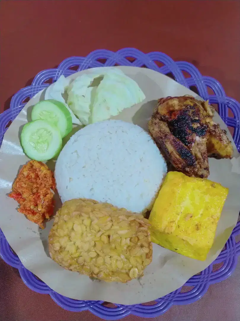 Ayam penyet, geprek & bakar pedas mantul