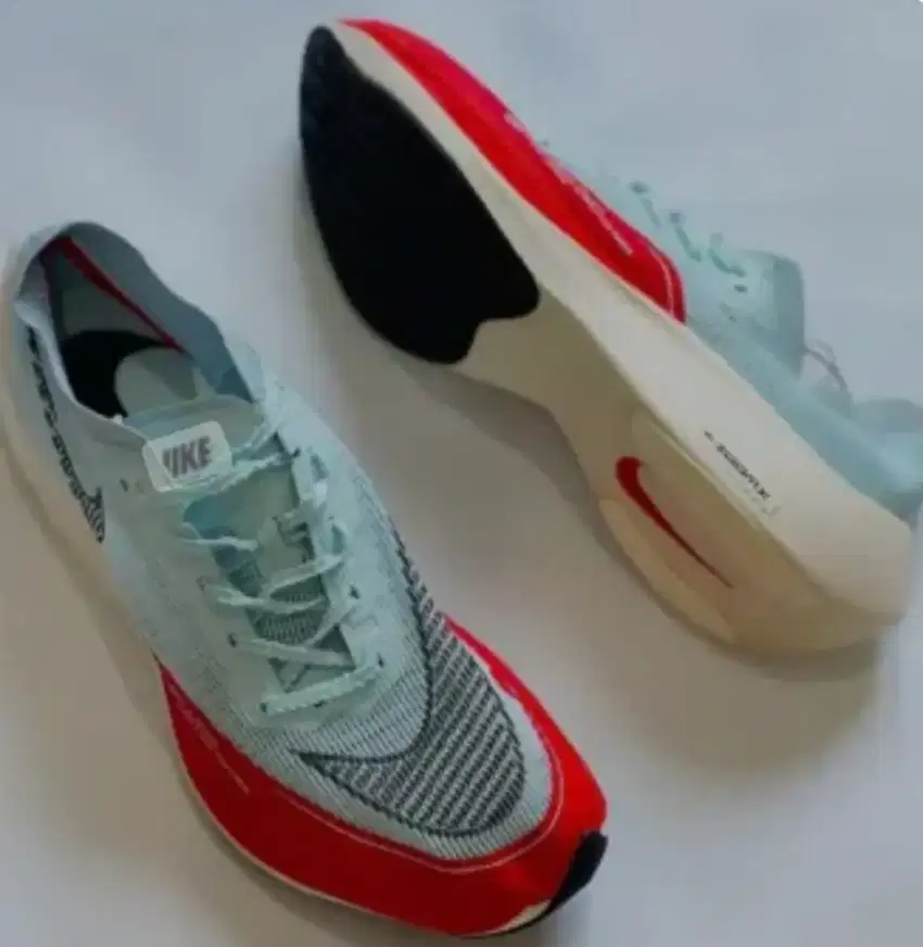 Nike sampan zoom X Vaporfly like new NB