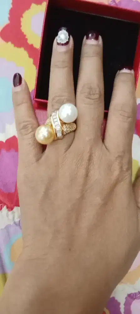 Cincin bermata mutiara