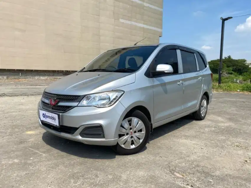 Wuling Confero 1.5 Bensin-MT 2020 Silver LDG