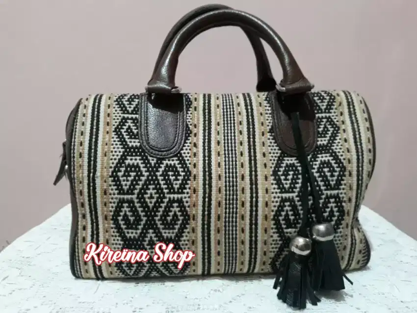 Tas Kulit Motif Tenun/Leather Bag