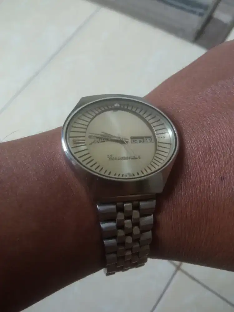 Jaul jam tangan merk mido