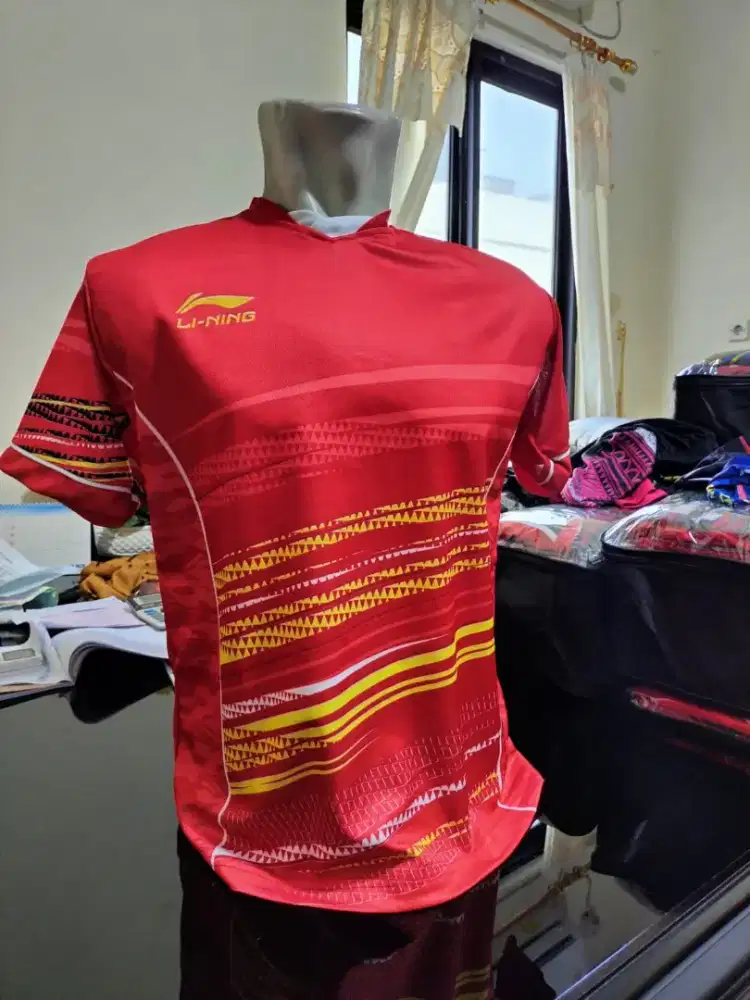 baju badminton pria