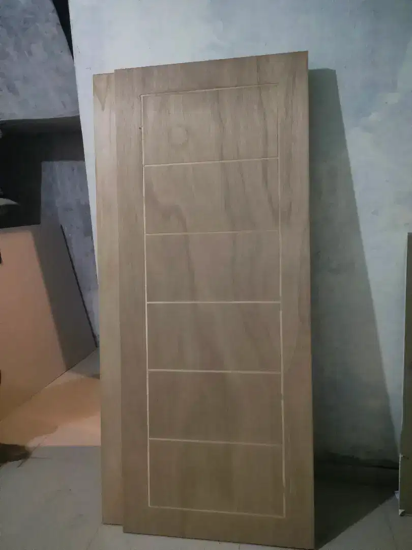 Daun pintu triplek minimalis