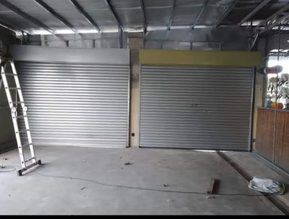 Rolling door follding gate