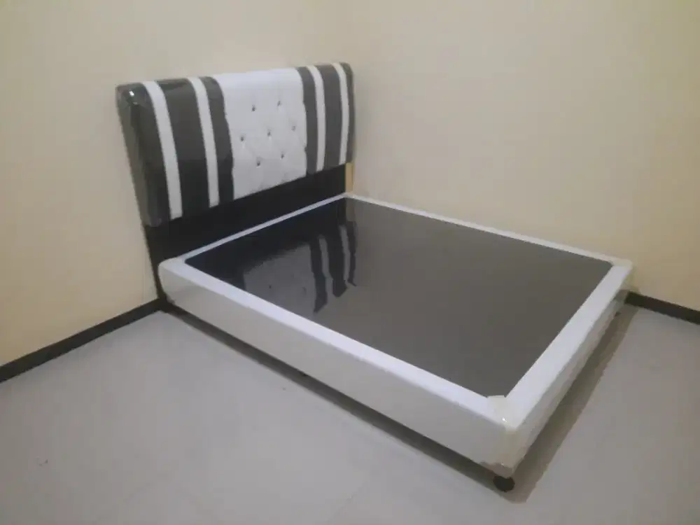 Divan ukuran 160x200