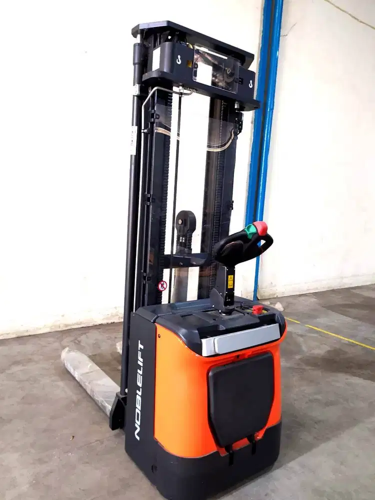 Hand Stacker 3.5 Meter 1.6 Ton Noblelift