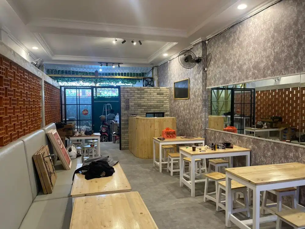 Dibutuhkan karyawati resto wanita