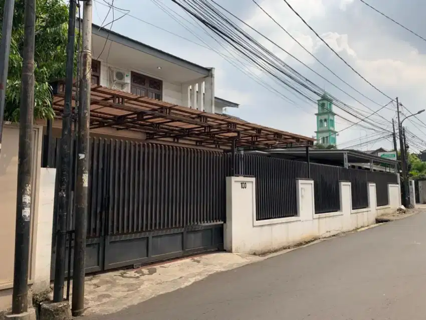 Dijual rumah Jl Ayub pejaten barat