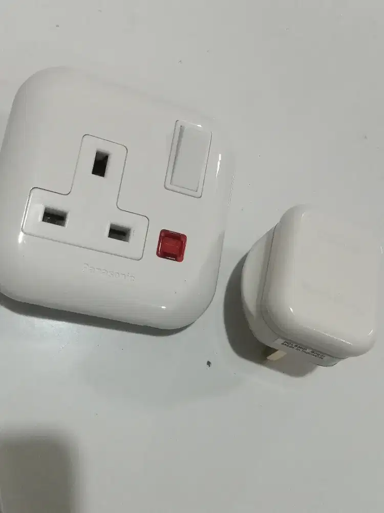 Dijual stop kontak AC  merk Panasonic.