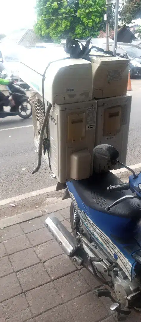 Terima AC bekas dengan harga tinggi satuan dan borongan