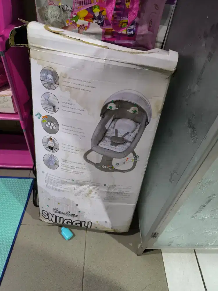 Cocolatte snugli baby swinger