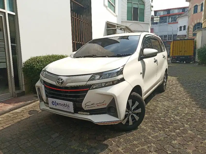 like new - TOYOTA AVANZA 1.3 E BENSIN A/T 2019 PUTIH