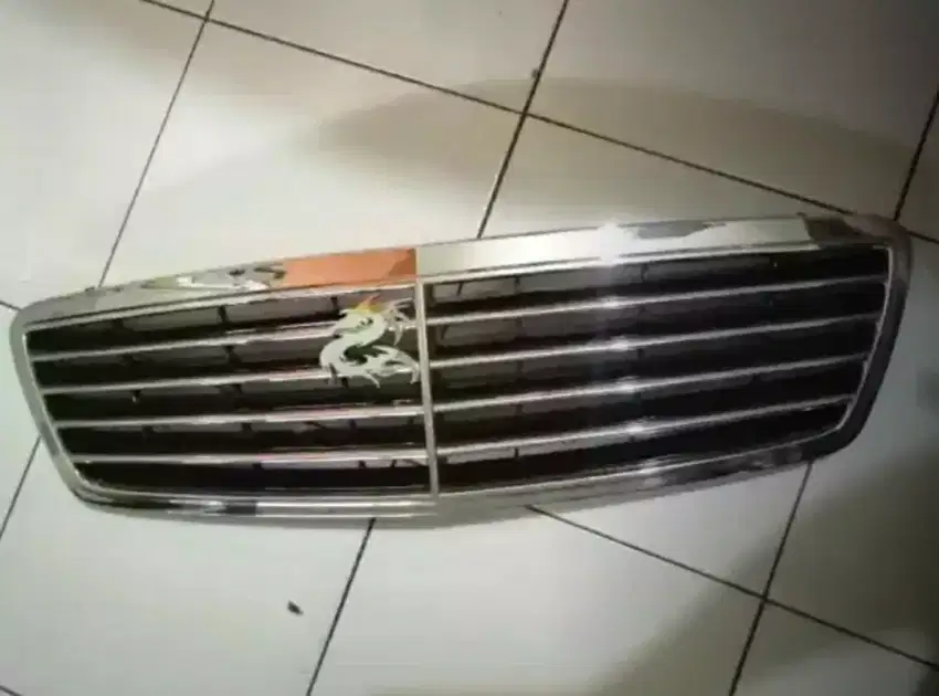 Grill Depan W222  S-Class Mercedes Benz Original