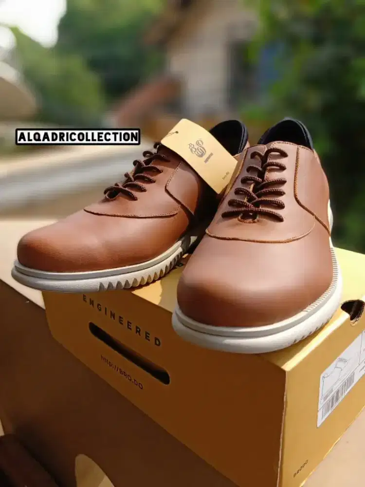 Sepatu Brodo Stelka Vintage Brown Ivory Sole (Sepatu Kasual) Size 42