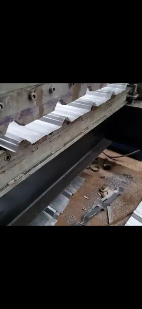 Di jual mesin spandek 750 Rollforming