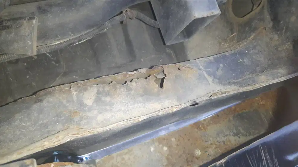 Jasa pengecekan / inspeksi mobil bekas area Solo Surakarta