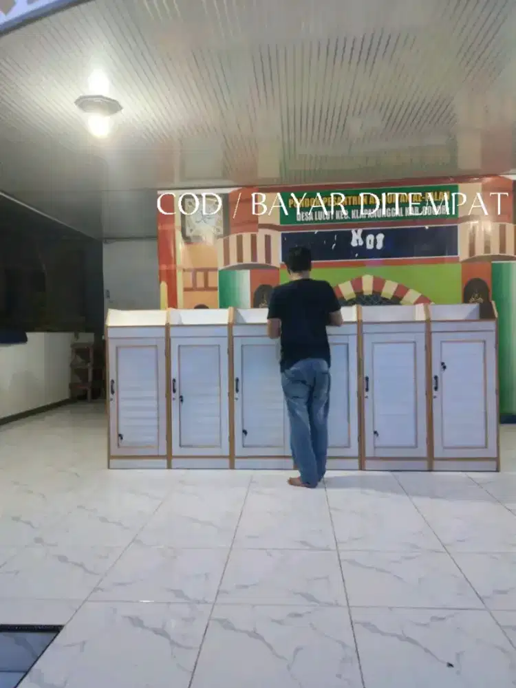 lemari pondok pesantren