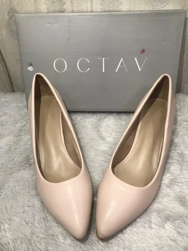 Sepatu FLAT wanita merek OCTAV