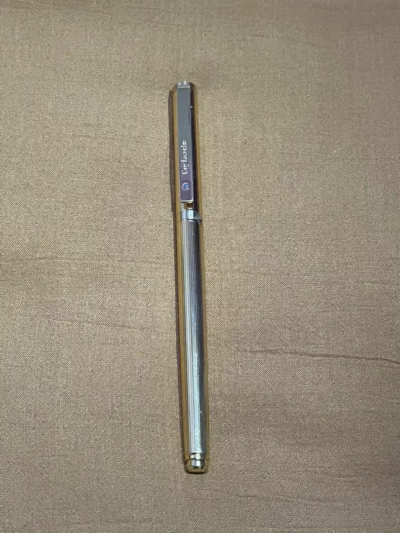 Pulpen Guy Laroche Gold (isi harus ganti)