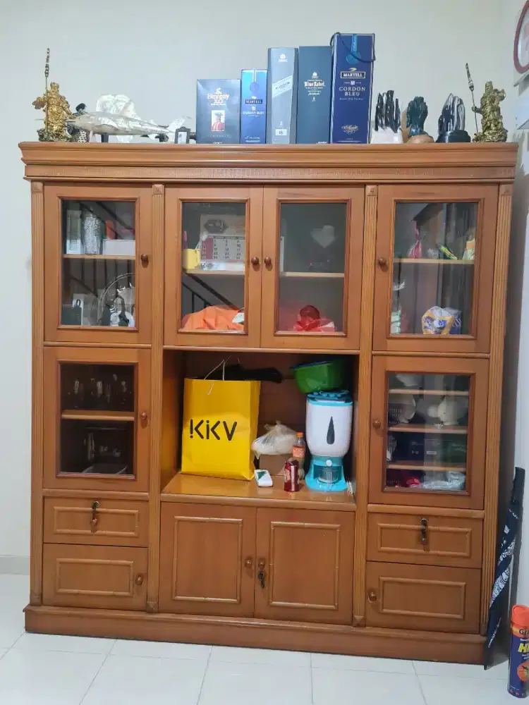 Lemari buffet kayu