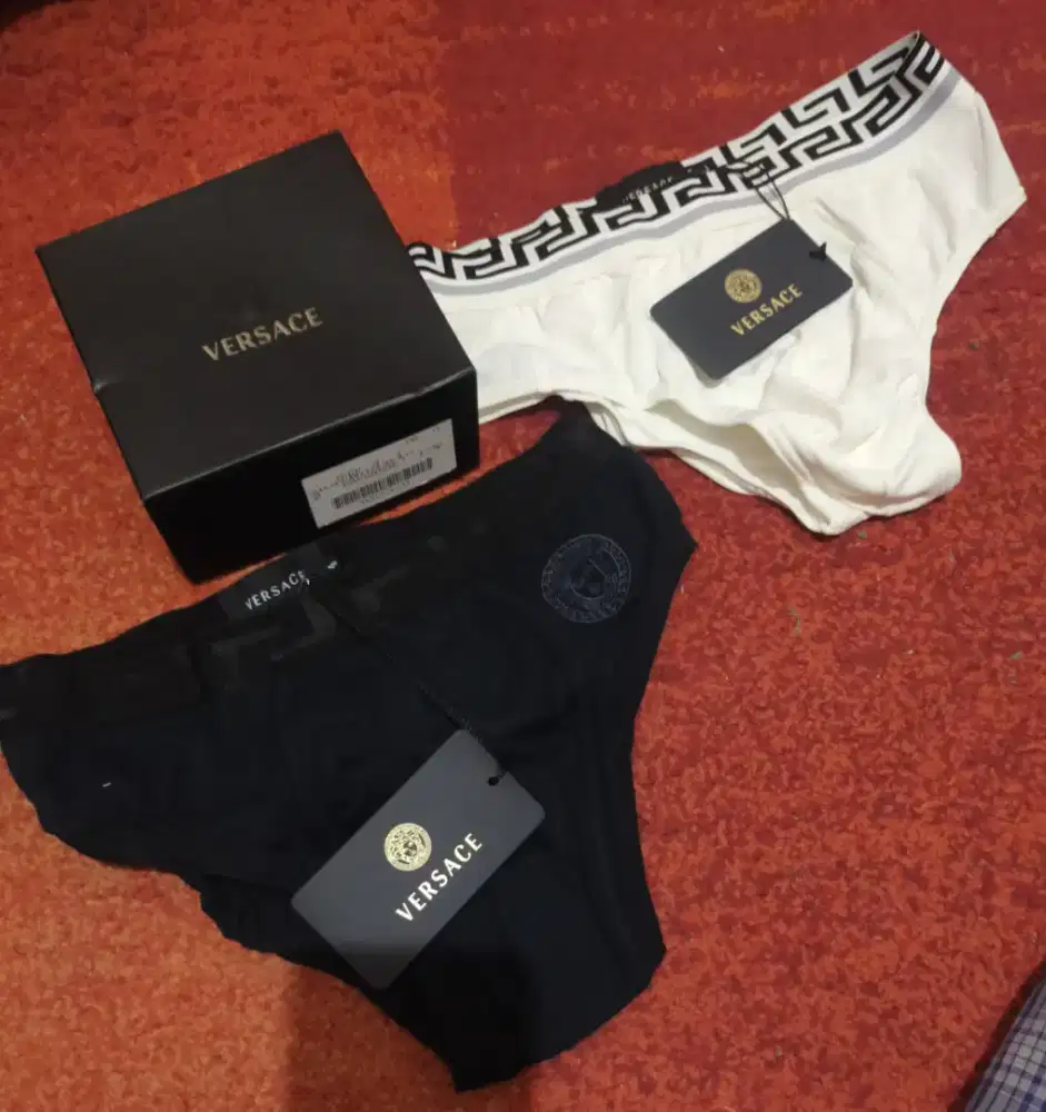 CD ( Men Underwear ) GIANNI VERSACE original made in Italy.