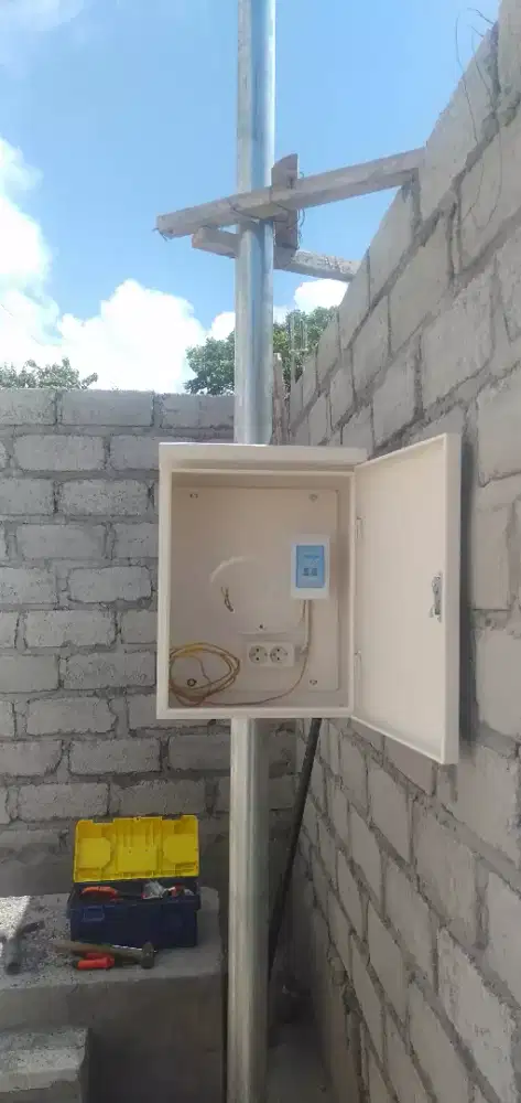 Tukang listrik,instalasi listrik,amprah,pasang panel dan tiang,dll