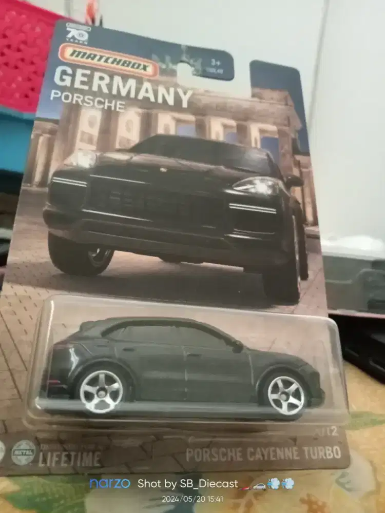 Matchbox Porsche Cayenne turbo erorr hadap