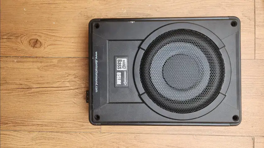 Dominations BANG BASS 8 Slim - Subwoofer Kolong Slim