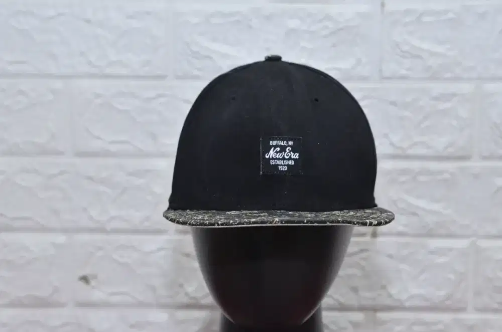 Topi Snapback New Era Ori