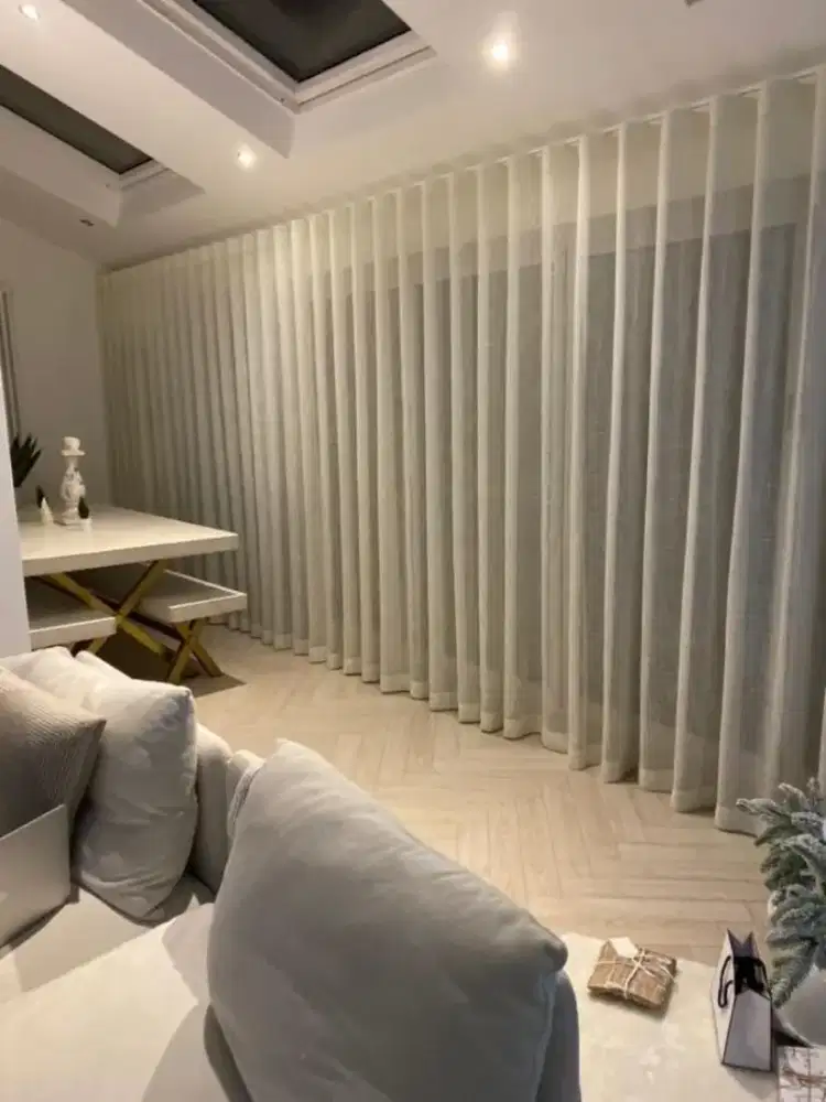 Pasang gordyn gorden hordeng murah vertikal roll blind jasa tirai viv