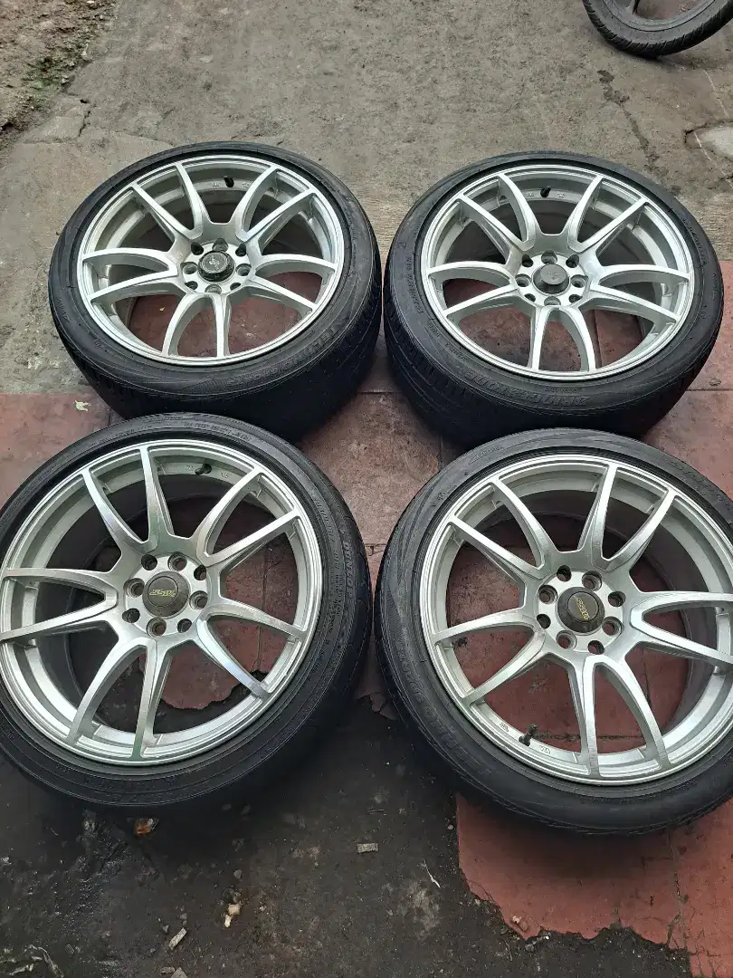 Velg dan ban r17 ssw cocok buat jazz yaris vios mazda2 xenia livina