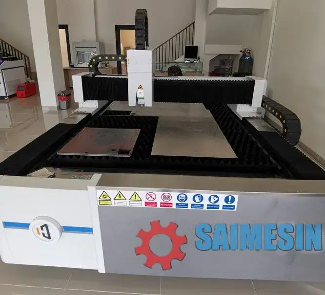 MESIN LASER POTONG PLAT LASER CUTTING PLAT 2000 Watt