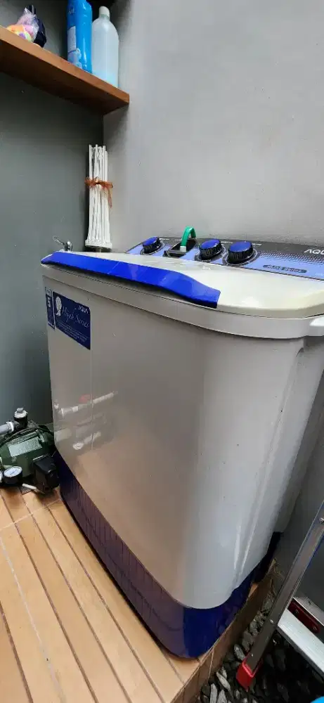 Mesin cuci aqua 2 tabung kapasitas 7 kg