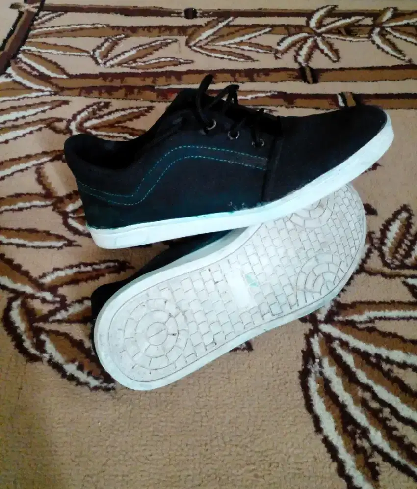 Sepatu second masih bagus awet size 42/41 murah