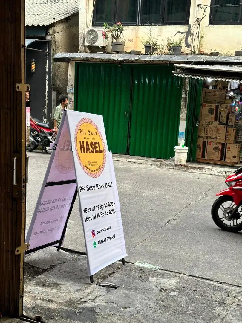 Standing Banner 150x70
