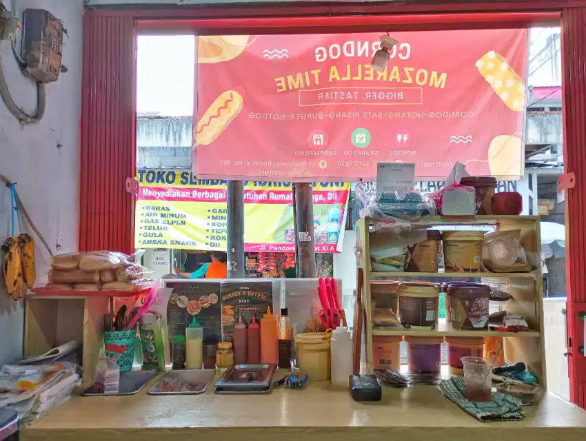 Pake usaha + Gerobak Jualan Burger dan Corndog
