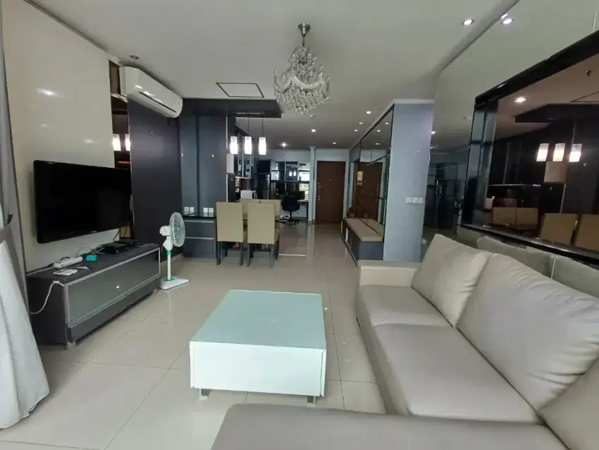 Disewakan Apartment Sahid Sudirman Residence 3 kamar