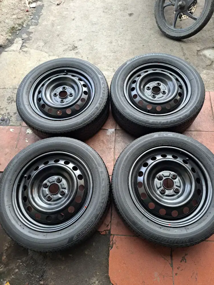 Velg mobil standar ring 15 cocok vios yaris soluna ignis baleno etios