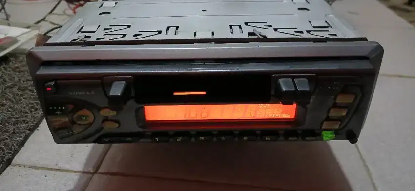 HU Singgle Din JVC KS-F150