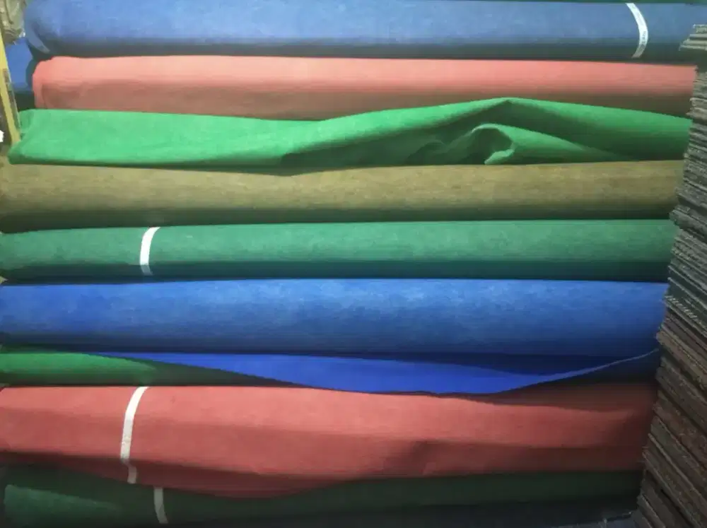 Karpet gulung buana warna warni