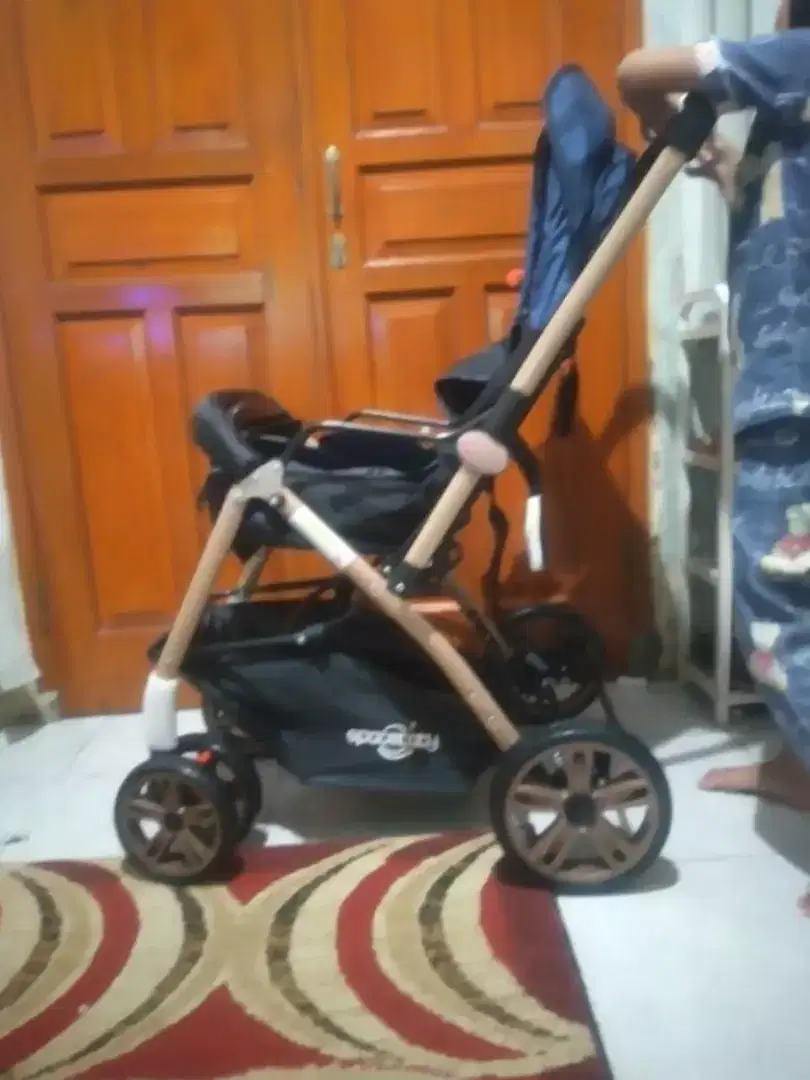 Roda stroller merk Spacebaby