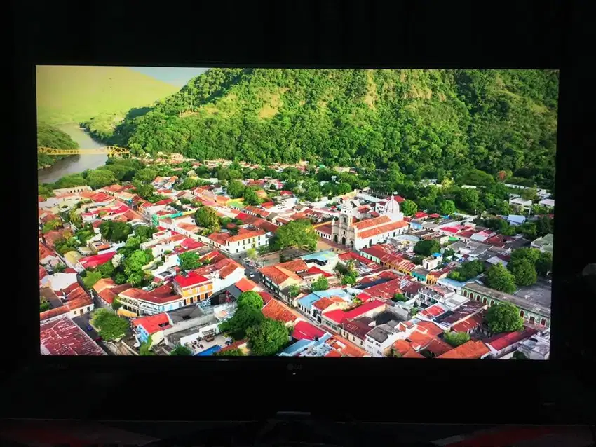 Monitor LG 24 inch IPS MNT Full HD 3 Side Borderless | LG 24MP68VQ-P